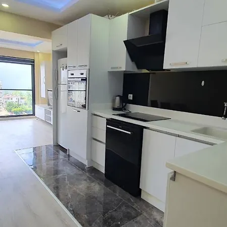 Apartment Deniz Manzarali Havuzlu Ultralueks