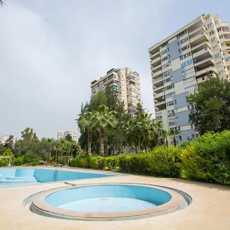 Deniz Manzarali Havuzlu Ultralueks * Antalya