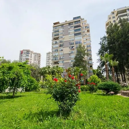 Deniz Manzarali Havuzlu Ultralueks Apartmán Antalya
